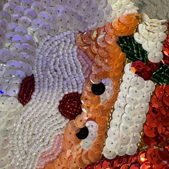 Beaded and Sequined Santa coin purse - Picture 4 of 4